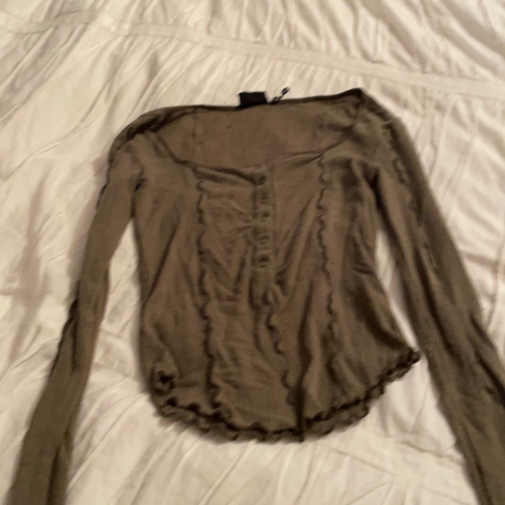Urban outfitters olive green long sleeve. Size M